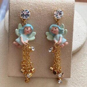 LES NEREIDES ANGEL EARRING